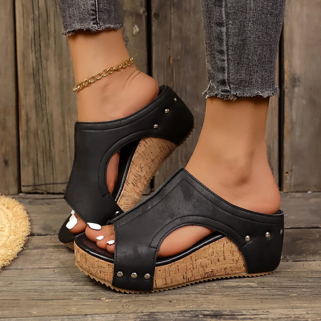 Allana Stud Wedges