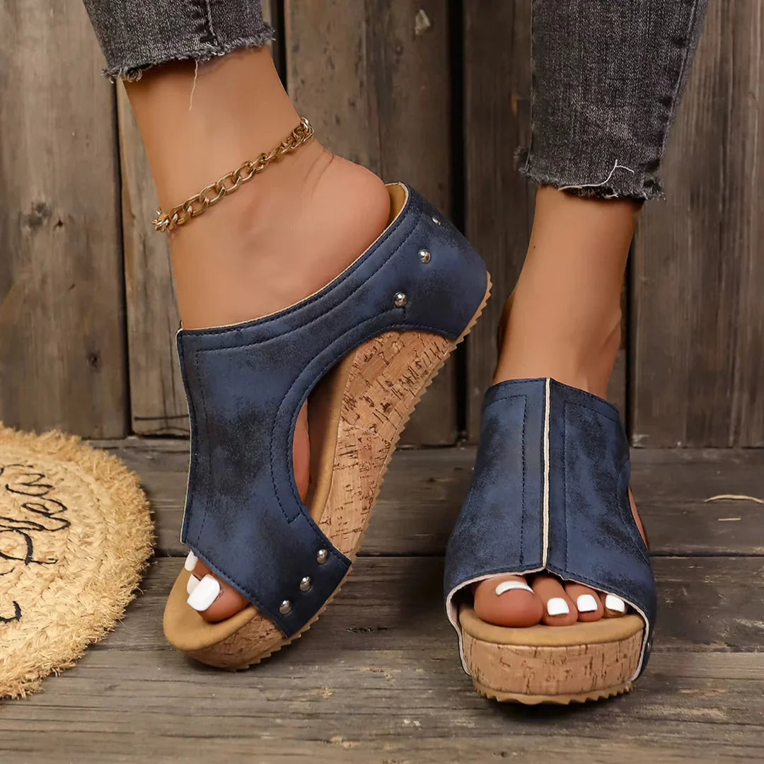 Allana Stud Wedges
